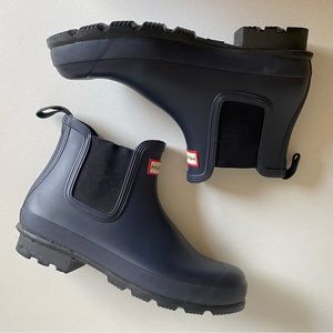 Hunter Original Chelsea Women’s Waterproof Rain boot in Navy size 9